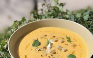 Velouté de carottes parfumé au curcuma